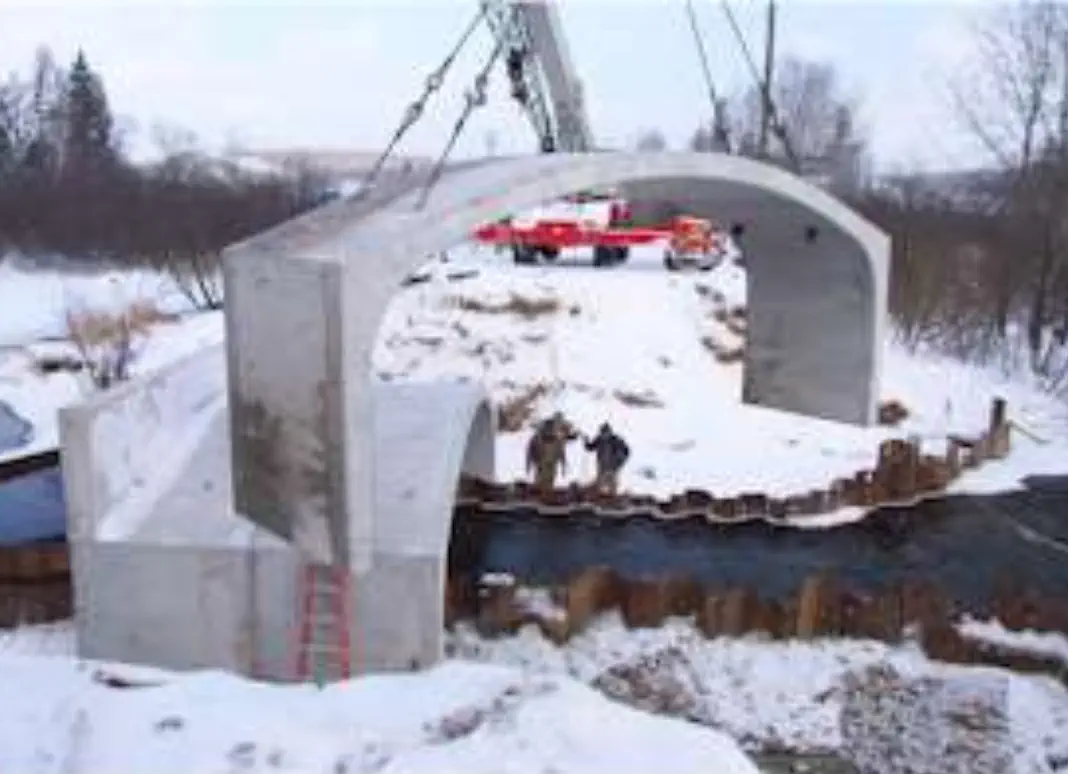 Bridge being added over stream Bridge being added over stream